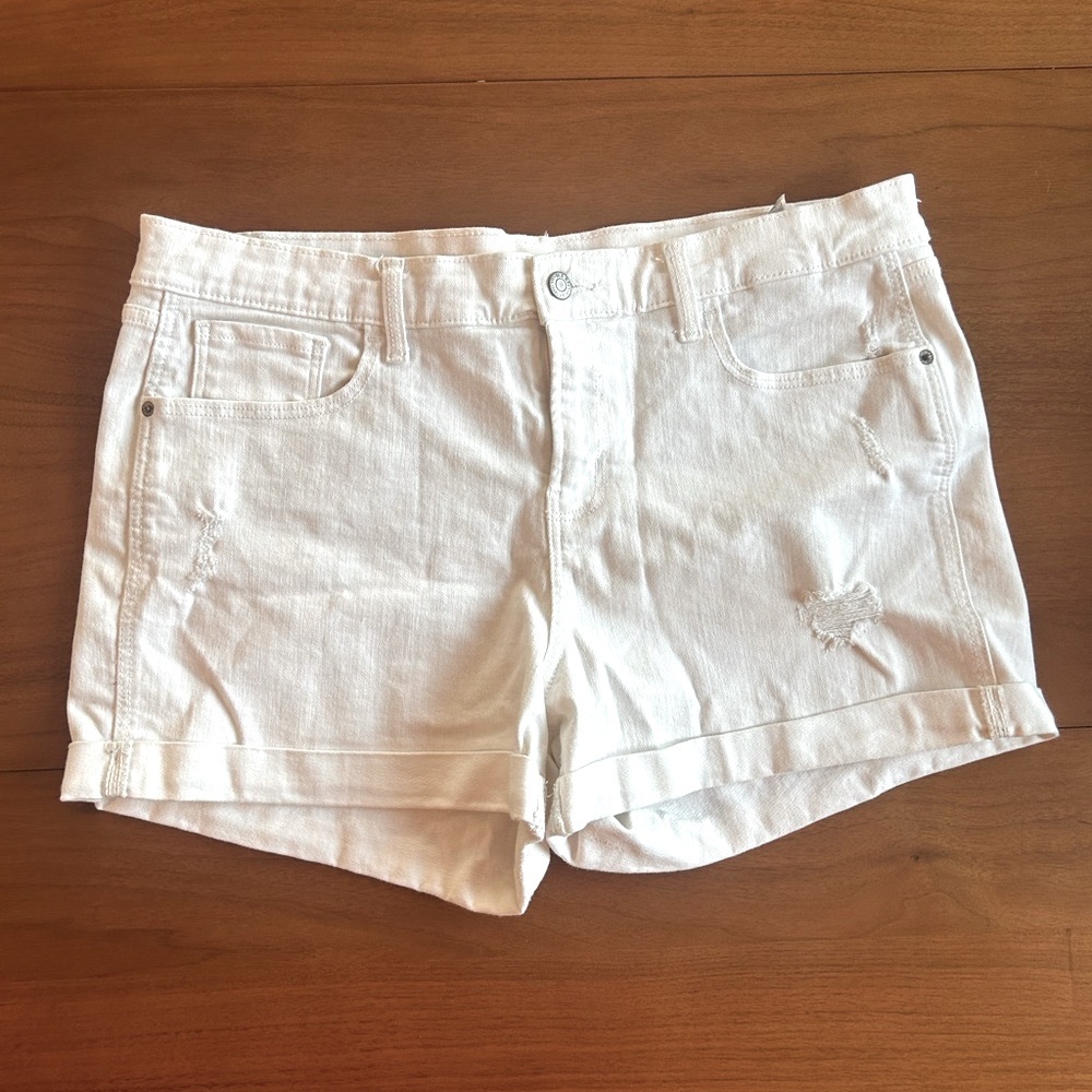 Old Navy Size 14 White Boyfriend Jean Shorts